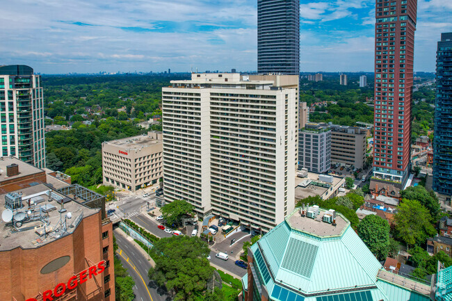 Aerial Photo - Huntley Apartments