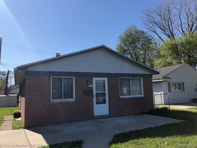 Building Photo - 27069 Lorenz St