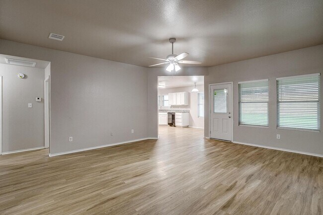 Foto del edificio - 2616 Castle Pines Dr