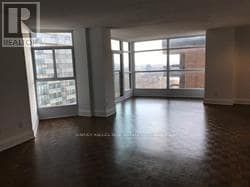 Photo du bâtiment - 55-1955 Charles St W