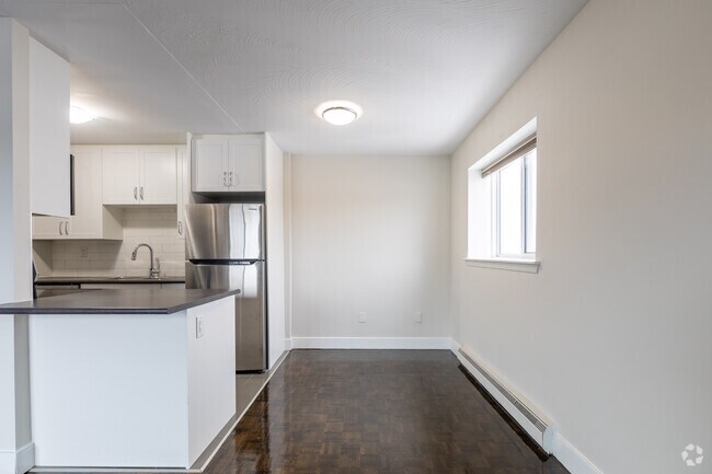 1 chambre, 1 salle de bain - Salle à manger - 252 King Street East