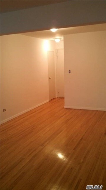 Foto del edificio - 66-22 Fleet St