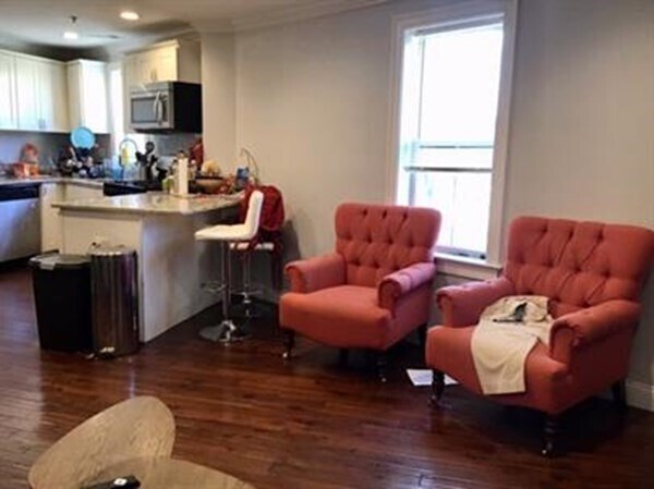 Foto del edificio - 142 Centre St