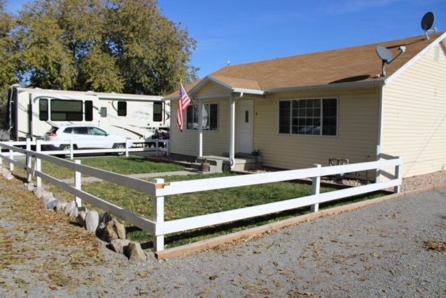 Building Photo - 84 W Main St