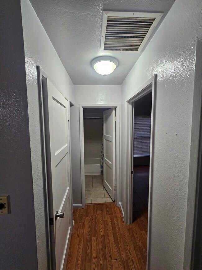 Foto del edificio - 880 Capay Rd