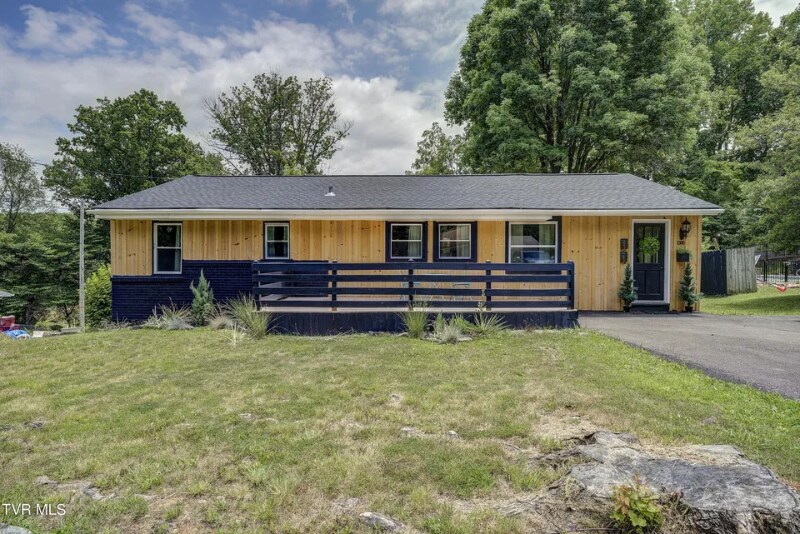 Foto principal - 1300 Edgewood St