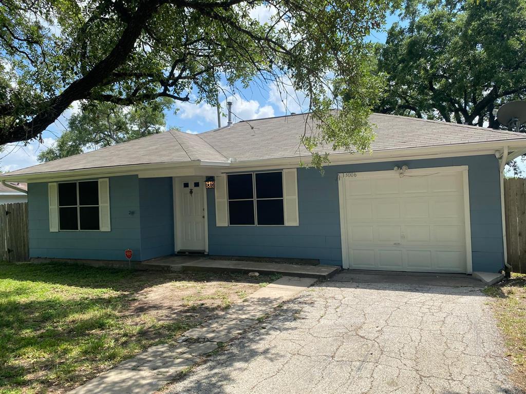 Foto principal - 13006 Lawrence Ln
