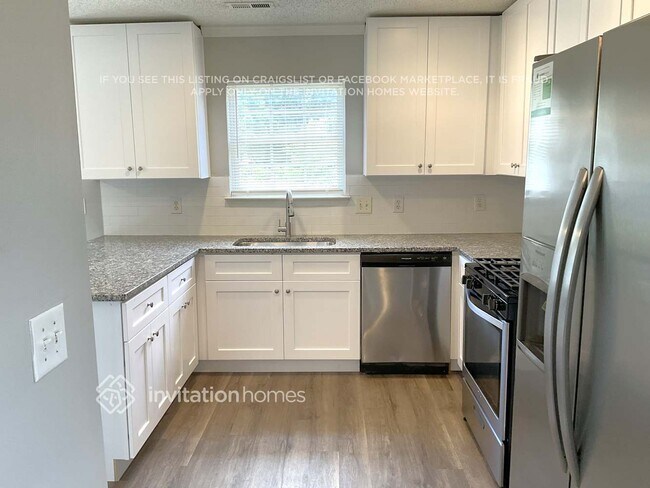 Building Photo - 5923 Leawood Run Ct