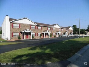 Building Photo - 121 Bonner Ave
