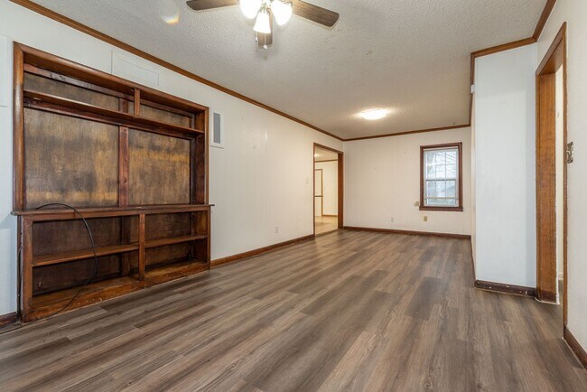 Foto del edificio - 3 Bed / 1 Bath in Tulsa!