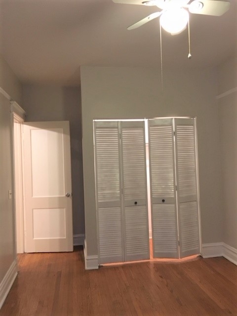 Foto del edificio - 1483 W Farragut Ave