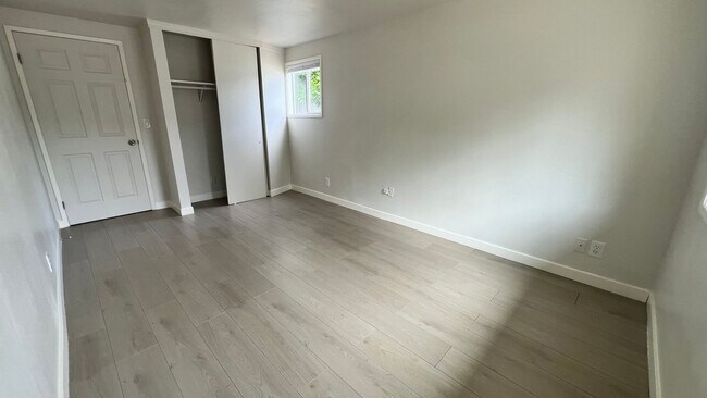 Foto del edificio - 120 S 108th St