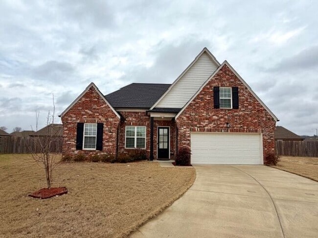 5 BR 3 full bath home now Available in Walls MS - 5 BR 3 full bath home now Available in Walls MS