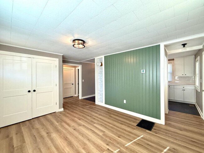 Foto del edificio - 716 Forest St