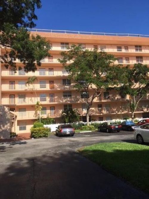 14623 Bonaire Blvd Unit 502, Delray Beach, FL 33446 Condo for Rent in