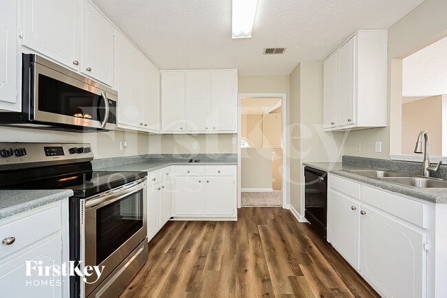 Building Photo - 4049 Fieldway Rd