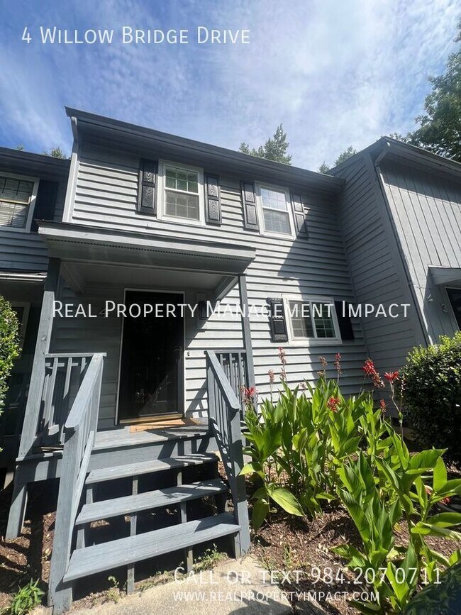 Building Photo - Updated 3 Bedroom 2.5 Bath Hope Valley Tow...