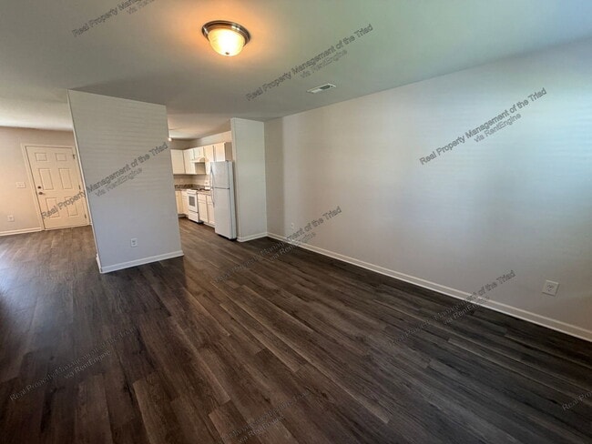 Building Photo - 2605 Craftsbury St