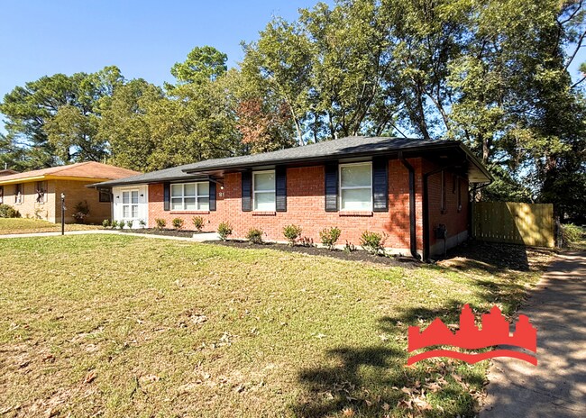 Foto del edificio - 890 W Marigold Ln