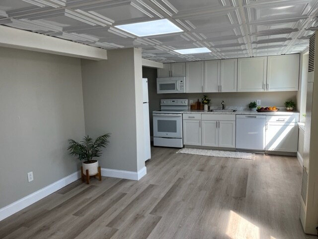 Kitchen 1 - 345 Kennedy Dr