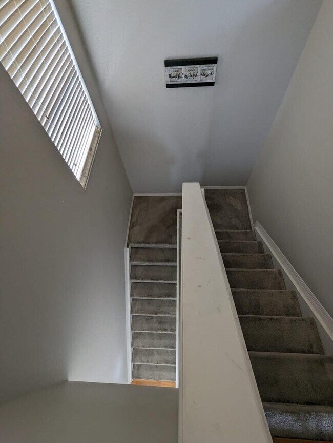 Building Photo - 3075 Grandiflora Dr