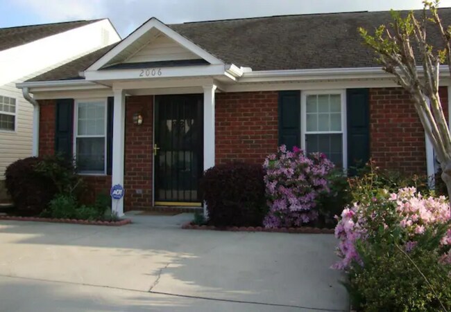front - 2006 Emerald Bay Dr