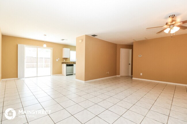 Building Photo - 15608 Sunny Crest Ln