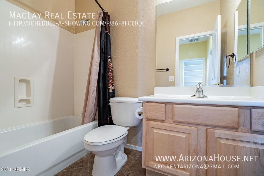 Building Photo - available after aug 1st * beautiful 3 bedr...