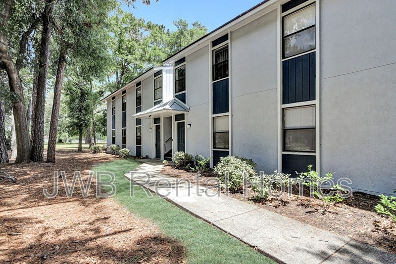 Primary Photo - 10825 Key Haven Blvd