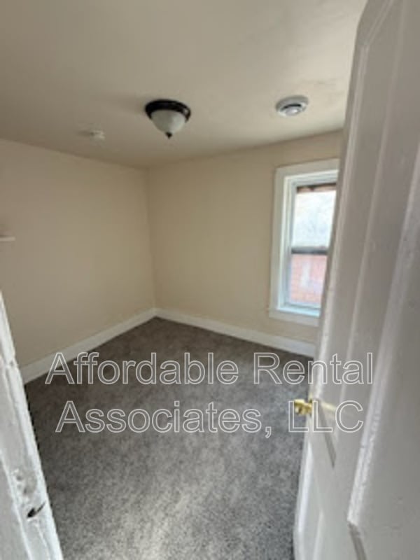 Foto del edificio - 1543 S 10th St