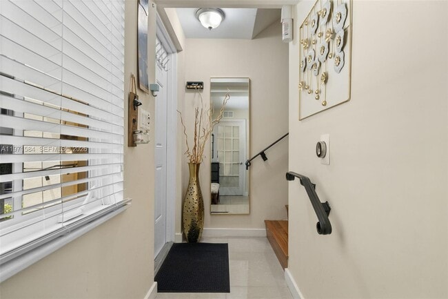 Foto del edificio - 18413 NE 27th Ct