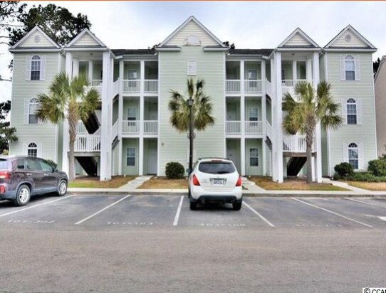 Beautiful 3rd floor, corner unit - 101 Fountain Pointe Ln