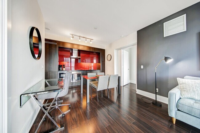 Building Photo - 265 Windsor St