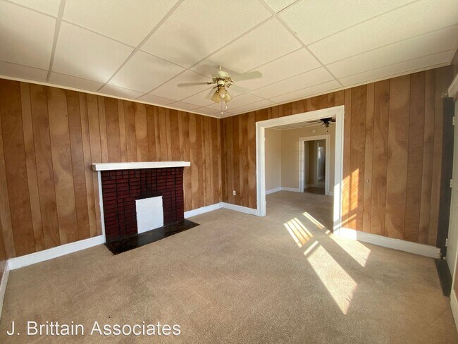 Building Photo - 1 br, 1 bath House - 5 E 19th Street