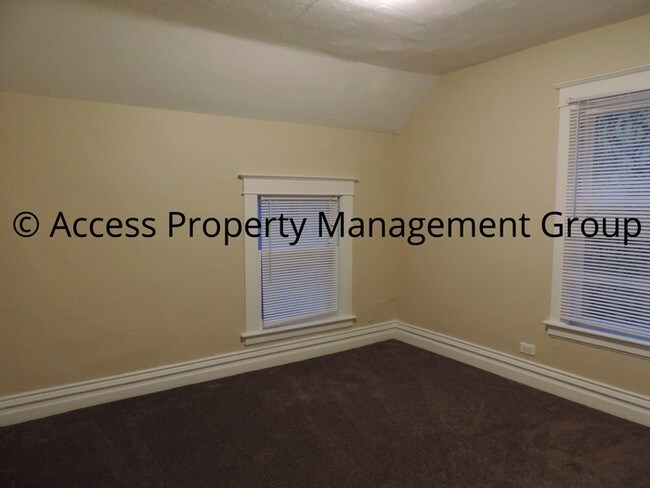 Foto del edificio - 513 Walnut Ct