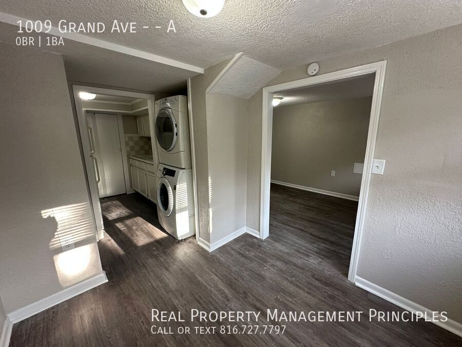 Foto del edificio - 1009 Grand Ave