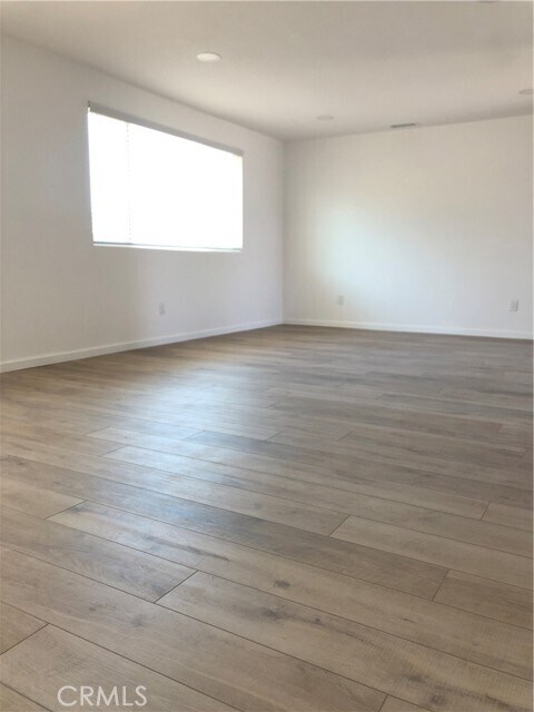 Building Photo - 8975 Delano Dr