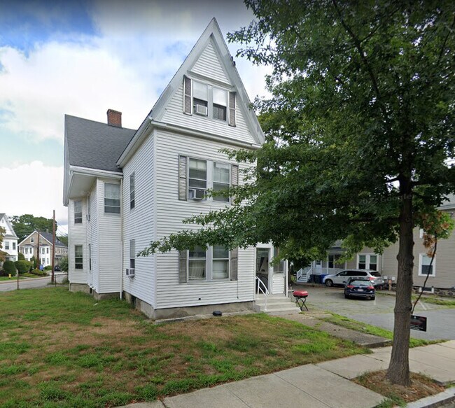 Building Photo - 49 Sharon St