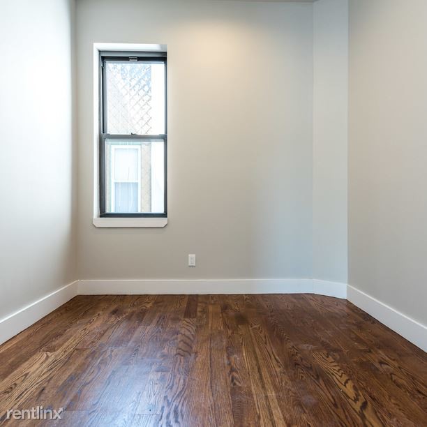 Foto del edificio - 6807 Forest Ave