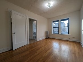 Building Photo - 2700 N Spaulding Ave