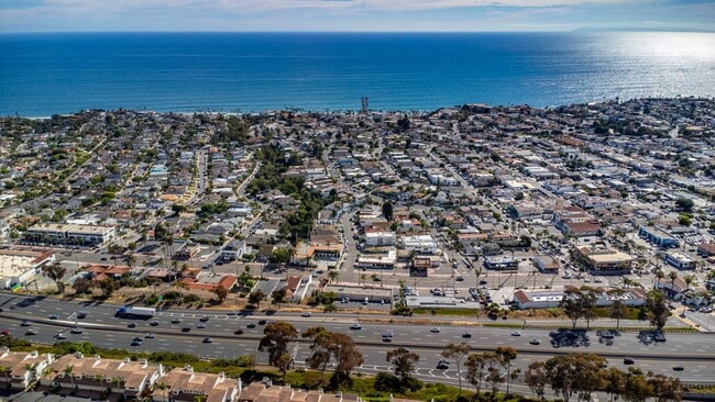 Building Photo - 117 Avenida Algodon