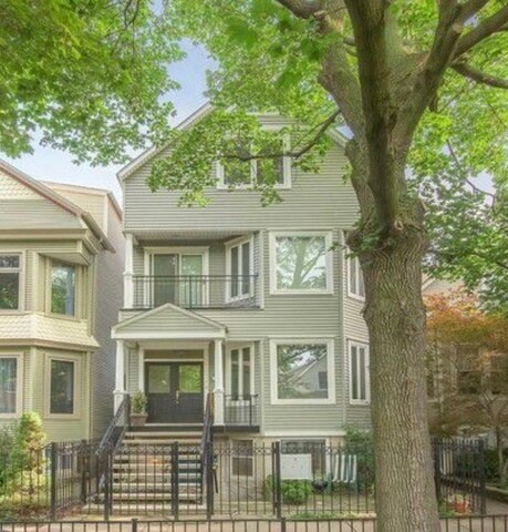 Primary Photo - 1714 W School St