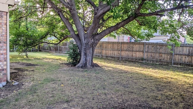 Foto del edificio - Now leasing in Keller ISD!