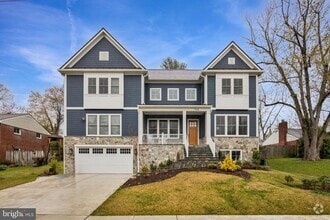 Building Photo - 7018 Statendam Ct