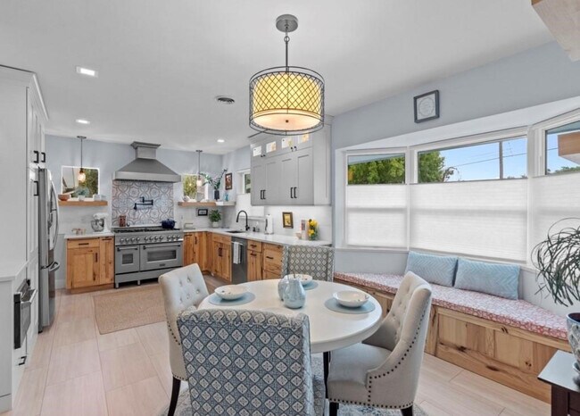 Cocina - 3675 66th Ave