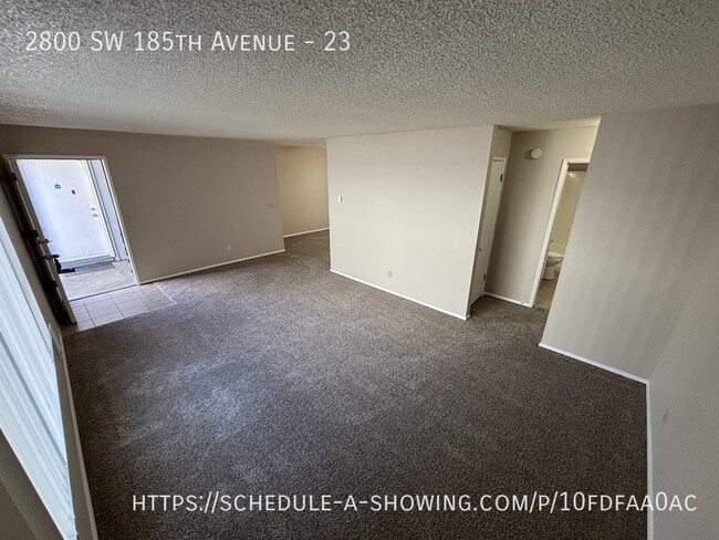 Building Photo - Aloha Crest