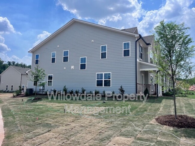 Building Photo - 236 Abbots Mill Dr