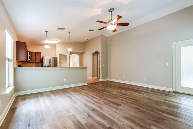 Foto del edificio - 2432 Princeton Ave