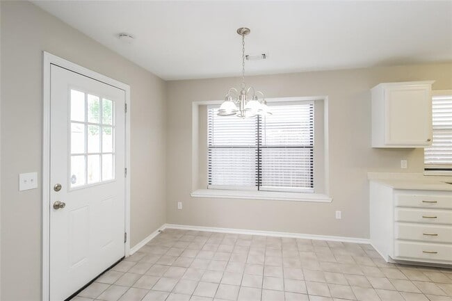 Foto del edificio - 6104 SE 84th St