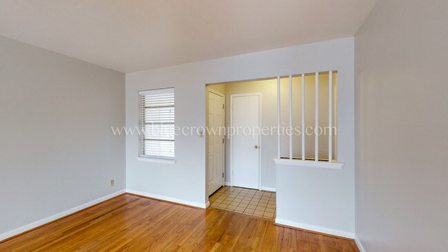 Foto del edificio - 9441 Dogwood St